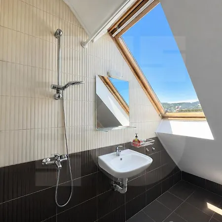 Апартаменти 1br Rooftop Cityscape *
